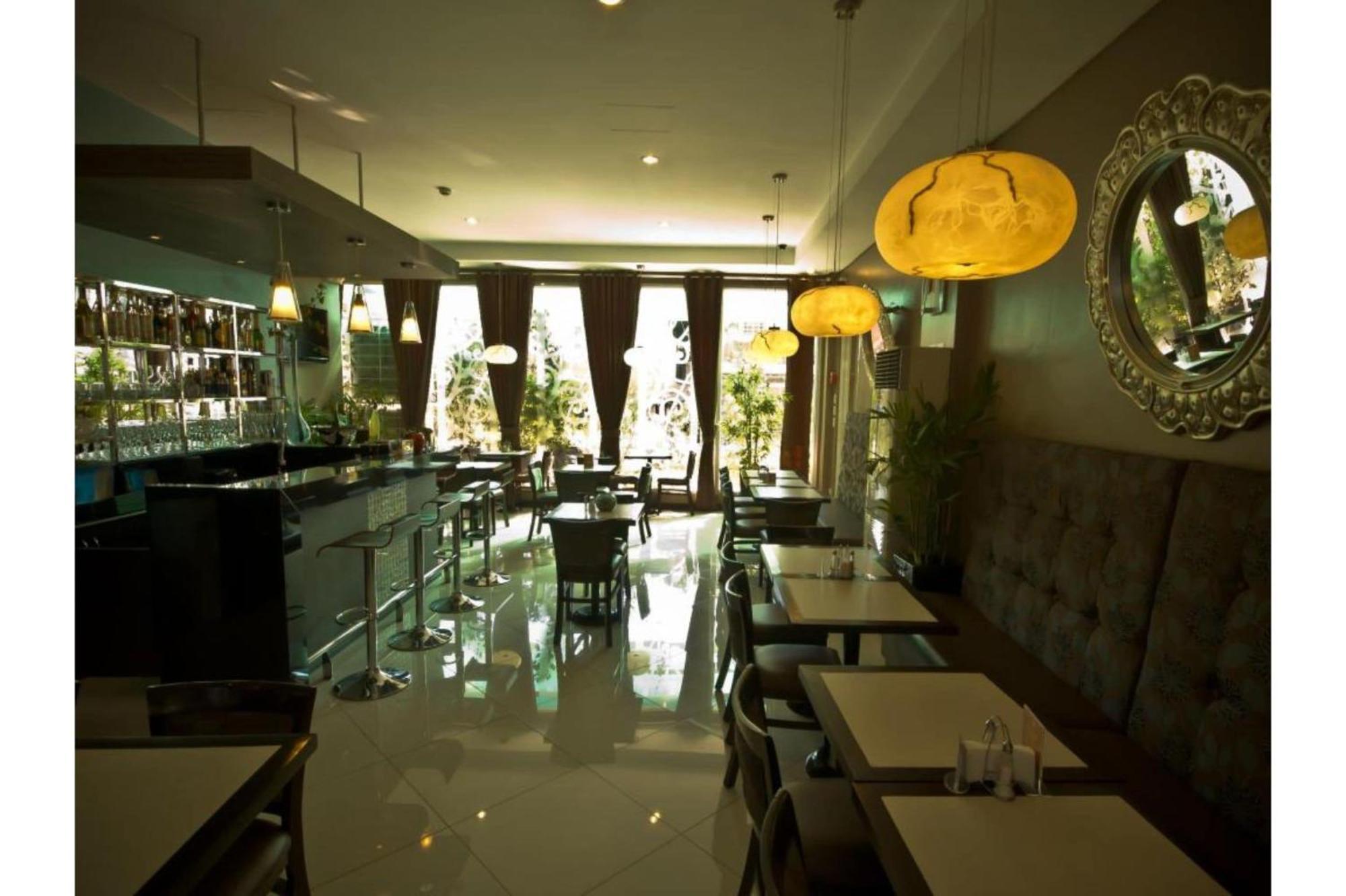 Townhouse Oak Avitel Hotel Near Osmena Highway, Pnr Pasay Station, Metro Manila Makati City Exteriér fotografie
